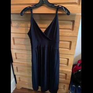 Thick summer black dress with pockets